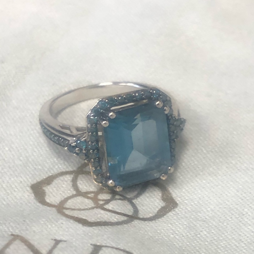 Blue topaz 14k ring